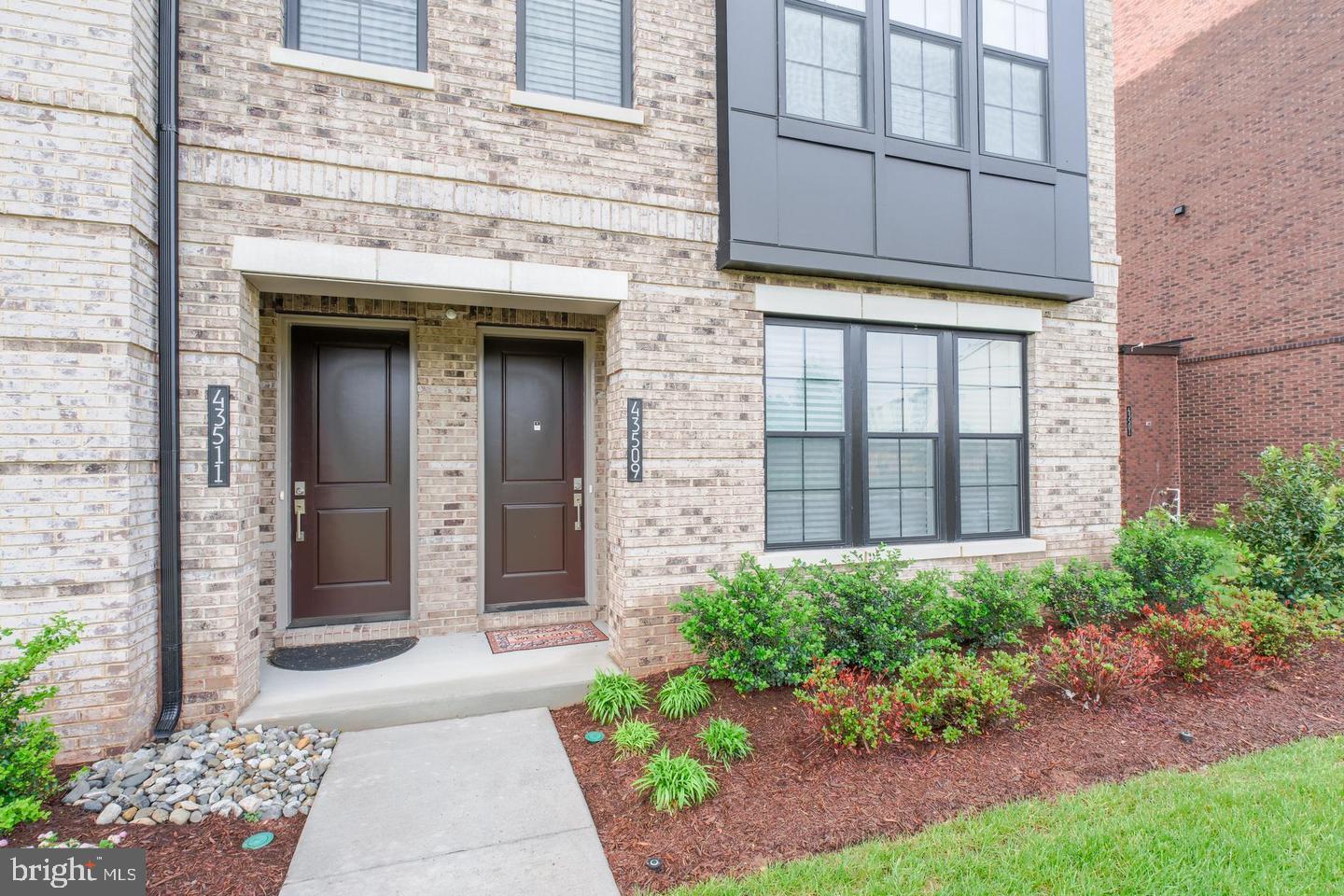 43509 Old Ryan Road Ashburn, VA 20148 - Photo 3 of 37