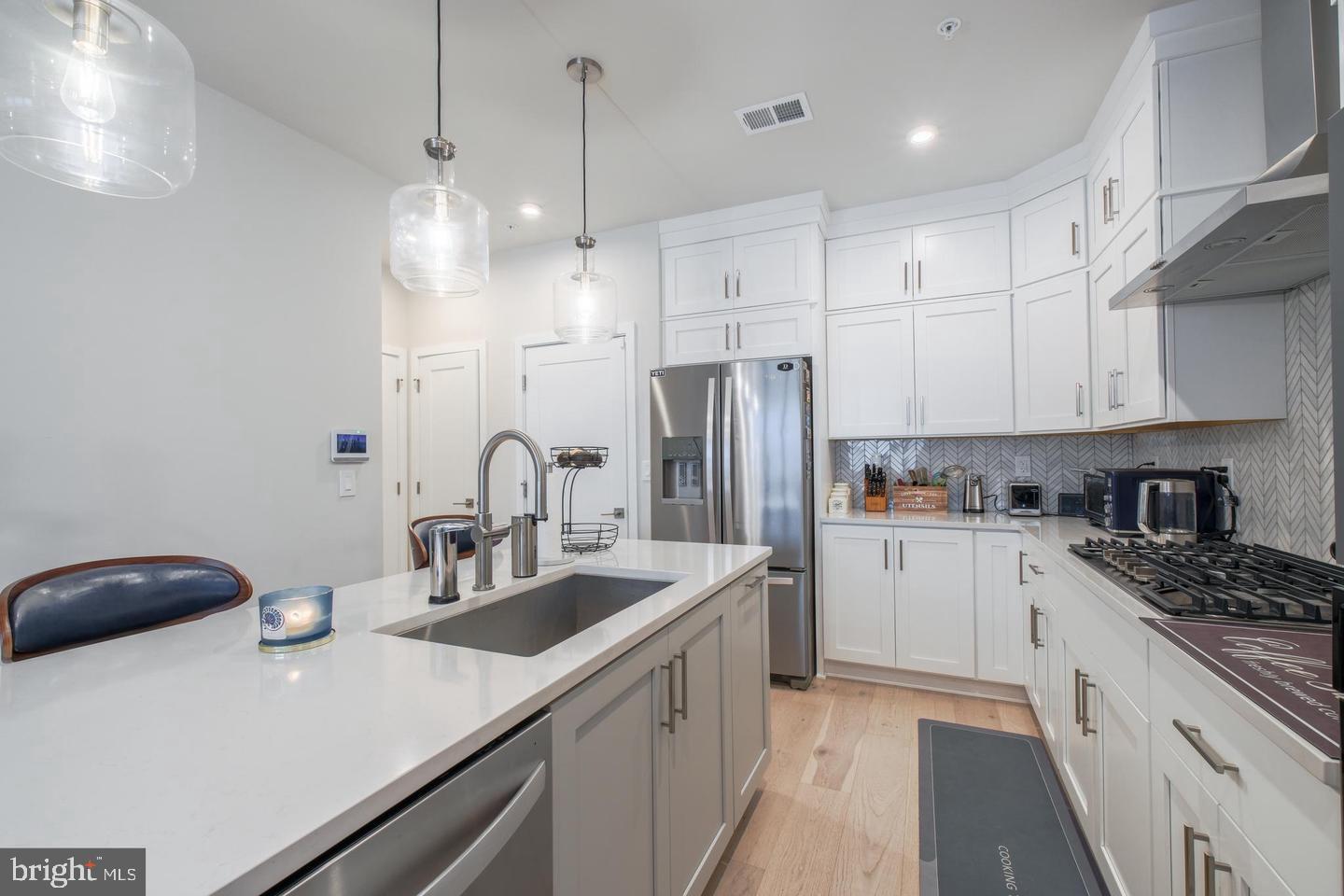 43509 Old Ryan Road Ashburn, VA 20148 - Photo 9 of 37