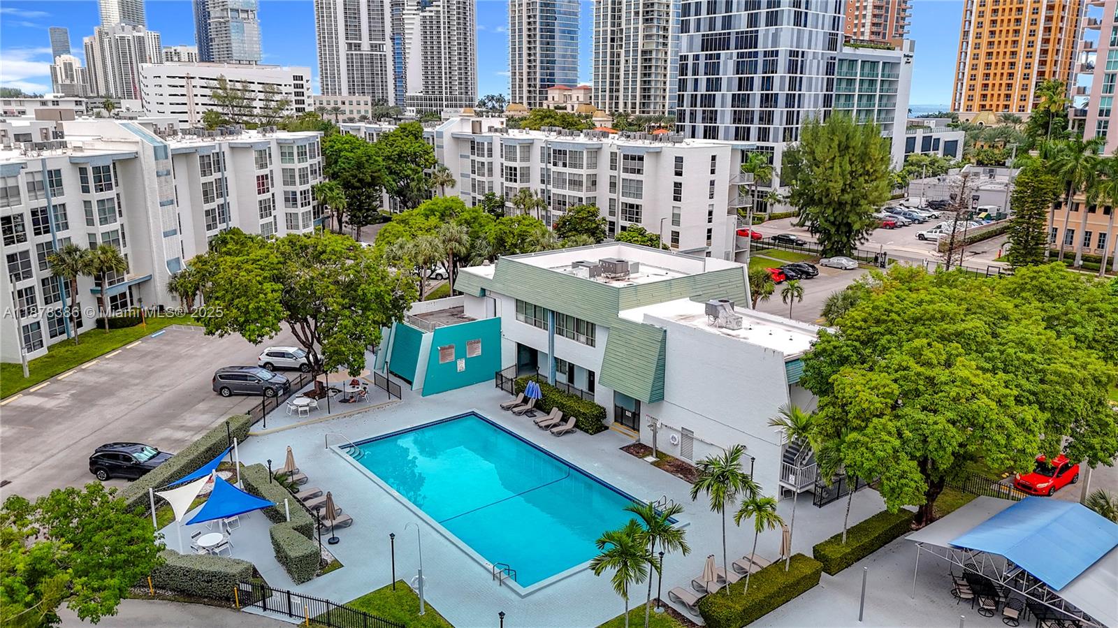 17620 Atlantic Boulevard, Unit 505 Sunny Isles Beach, FL 33160 - Photo 34 of 35