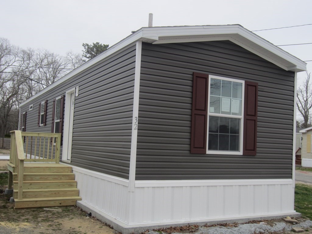 32 Buchanan Road West Roxbury, MA 02132 - Photo 1 of 14 Gallery Image 1