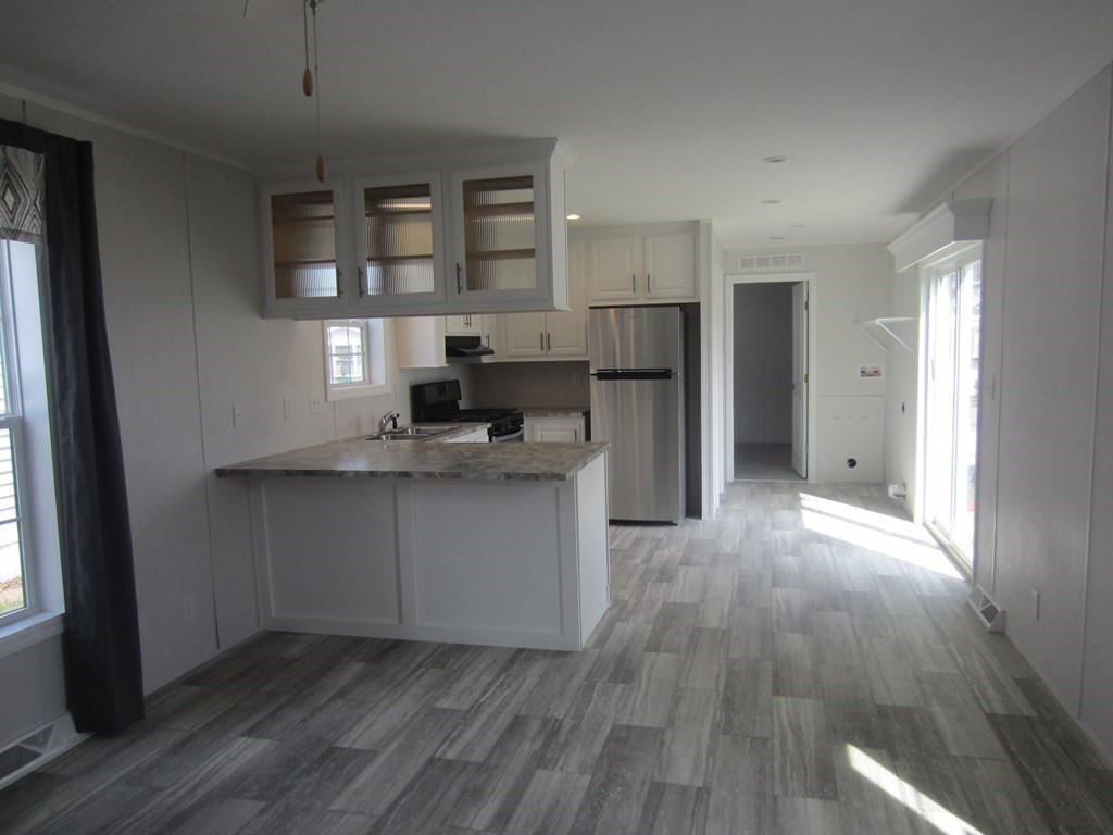 32 Buchanan Road West Roxbury, MA 02132 - Photo 7 of 14 Gallery Image 7