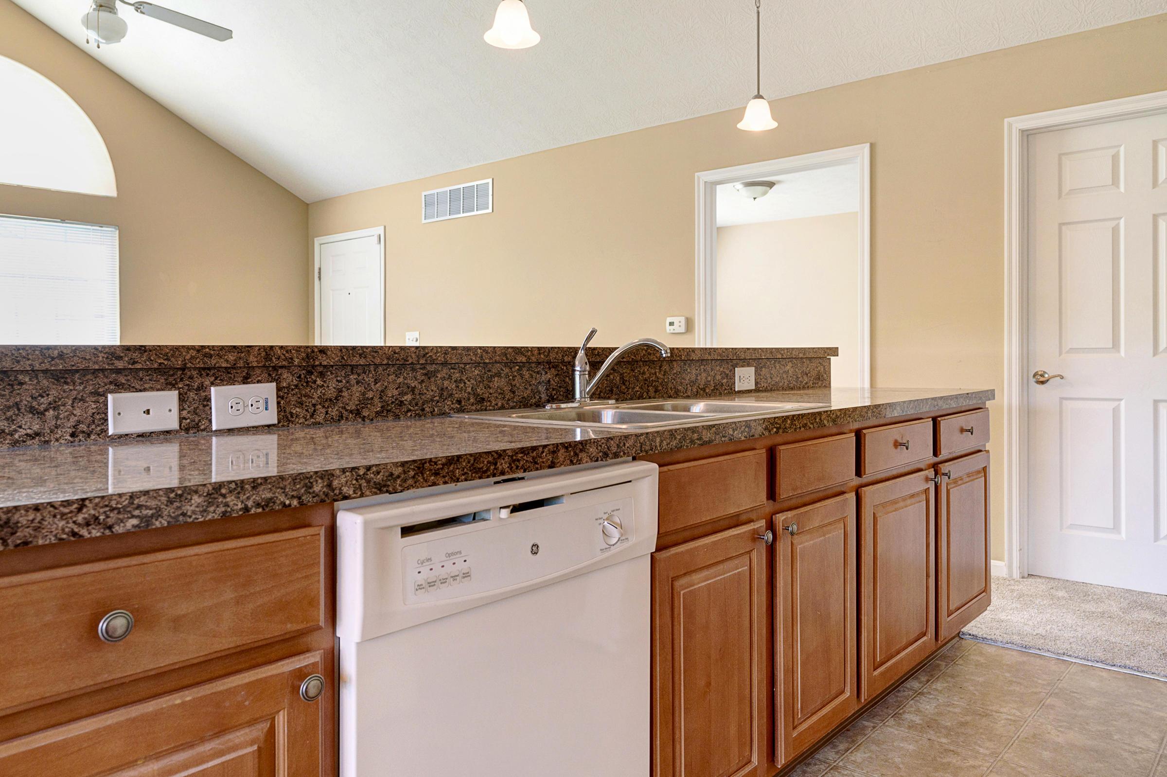 5666 Silver Frost Road Westerville, OH 43081 - Photo 9 of 34