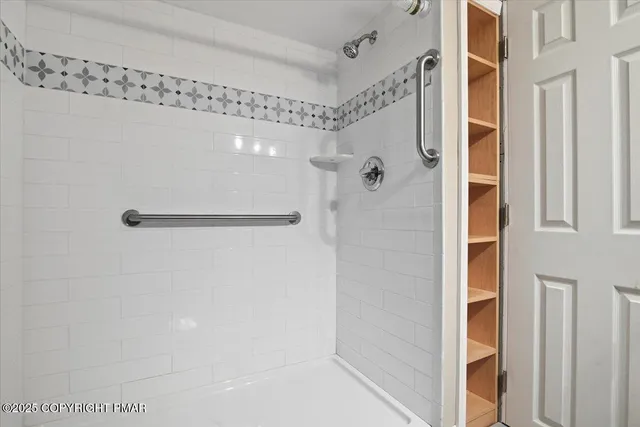 $343,900 | 106 Ashley Court, Bushkill, PA 18324