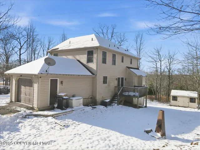 $343,900 | 106 Ashley Court, Bushkill, PA 18324