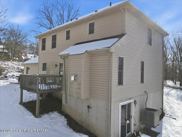 $343,900 | 106 Ashley Court, Bushkill, PA 18324