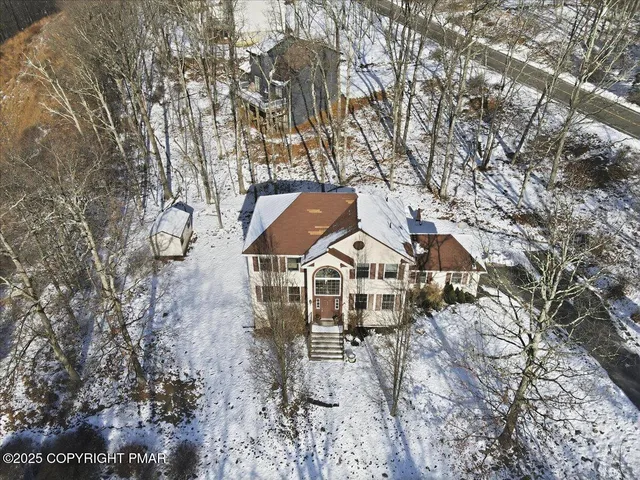 $343,900 | 106 Ashley Court, Bushkill, PA 18324