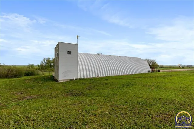 $699,900 | 3627 Rd D, Allen, KS 66833