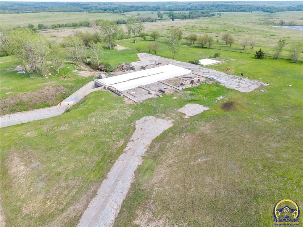 3627 Rd D Allen, KS 66833 - Photo 35 of 55