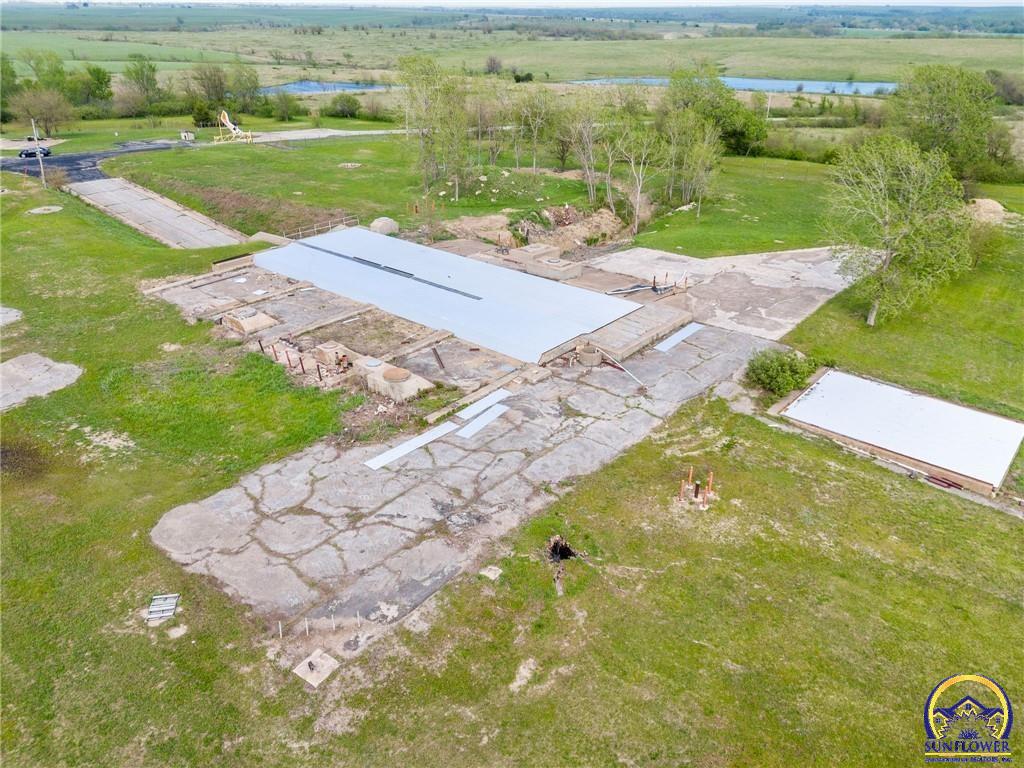 3627 Rd D Allen, KS 66833 - Photo 36 of 55