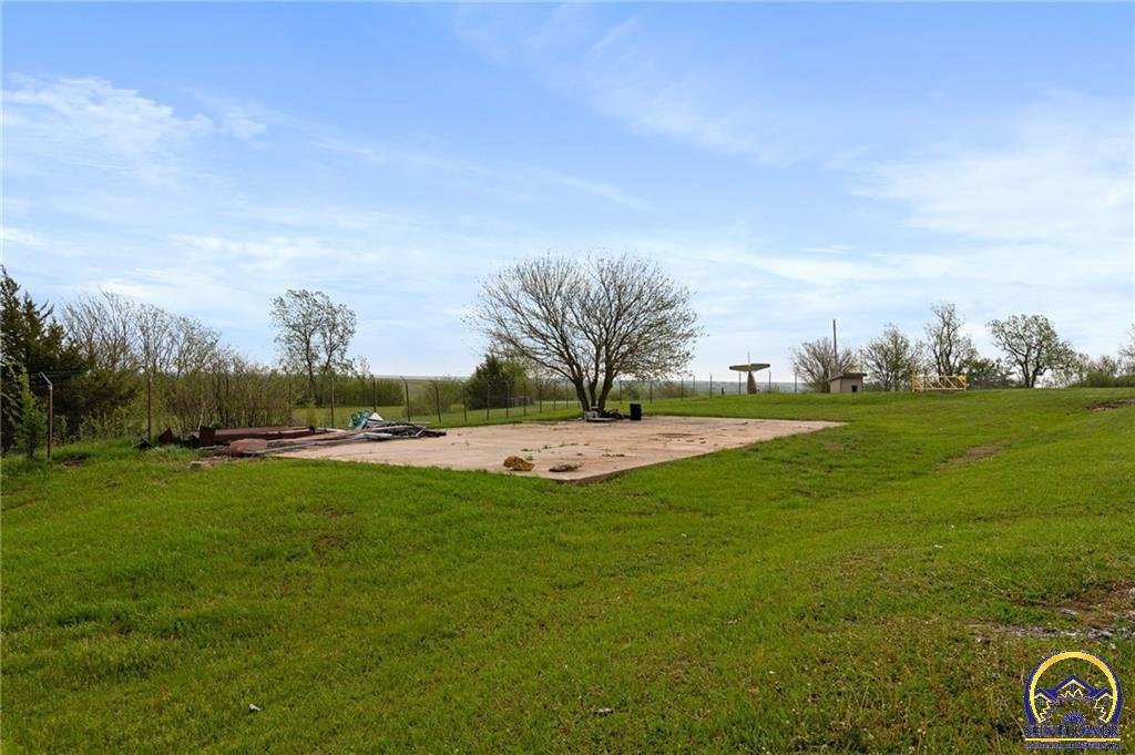 3627 Rd D Allen, KS 66833 - Photo 43 of 55