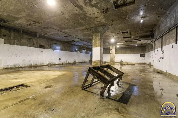 $699,900 | 3627 Rd D, Allen, KS 66833