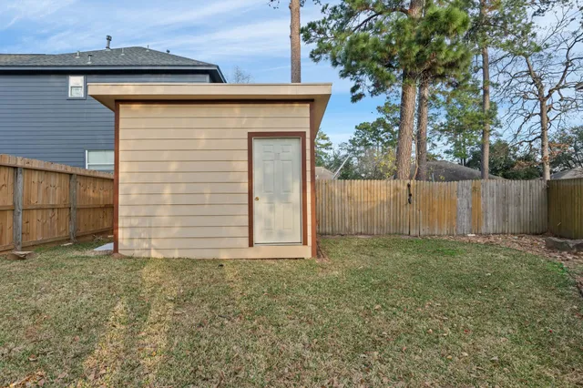 $295,000 | 1908 Northampton Drive, Conroe, TX 77303