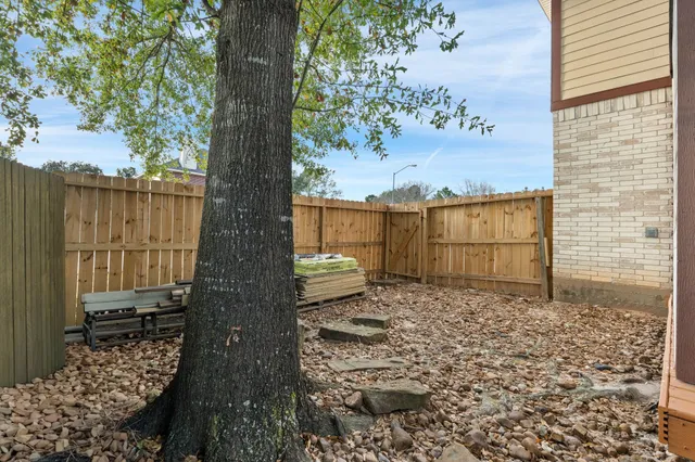 $295,000 | 1908 Northampton Drive, Conroe, TX 77303