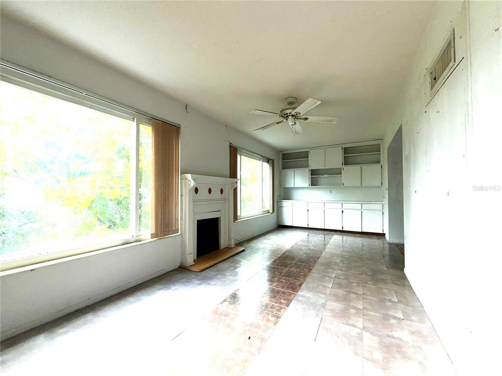 2073 Denmark Street, Unit 59 Clearwater, FL 33763 - Photo 5 of 17