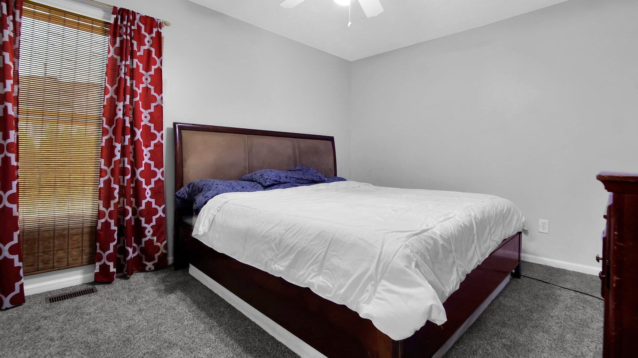 3685 Roxmore Court Columbus, OH 43232 - Photo 17 of 32 12-web-or-mls-3685-roxmore-ct