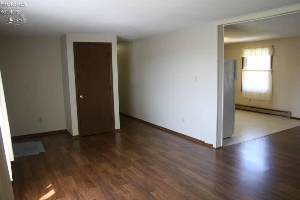 2817 South River Road Fremont, OH 43420 - Photo 3 of 10 Gallery Image 3