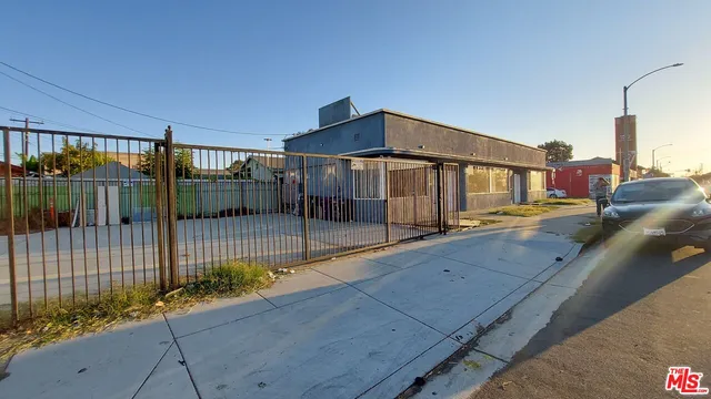 a close up of a street sign