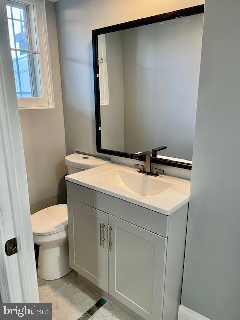 807 Stamford Road Baltimore, MD 21229 - Photo 32 of 40 Full Bathroom- basement