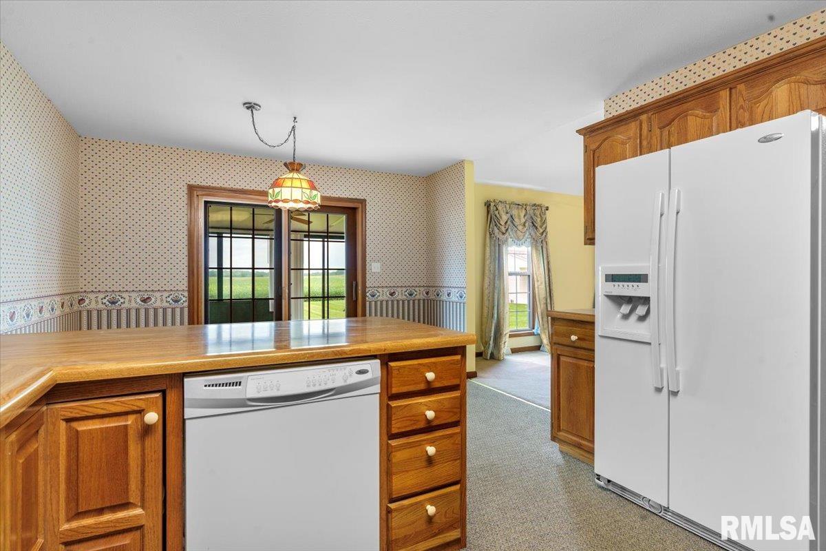 144 Post Road Virden, IL 62690 - Photo 13 of 33