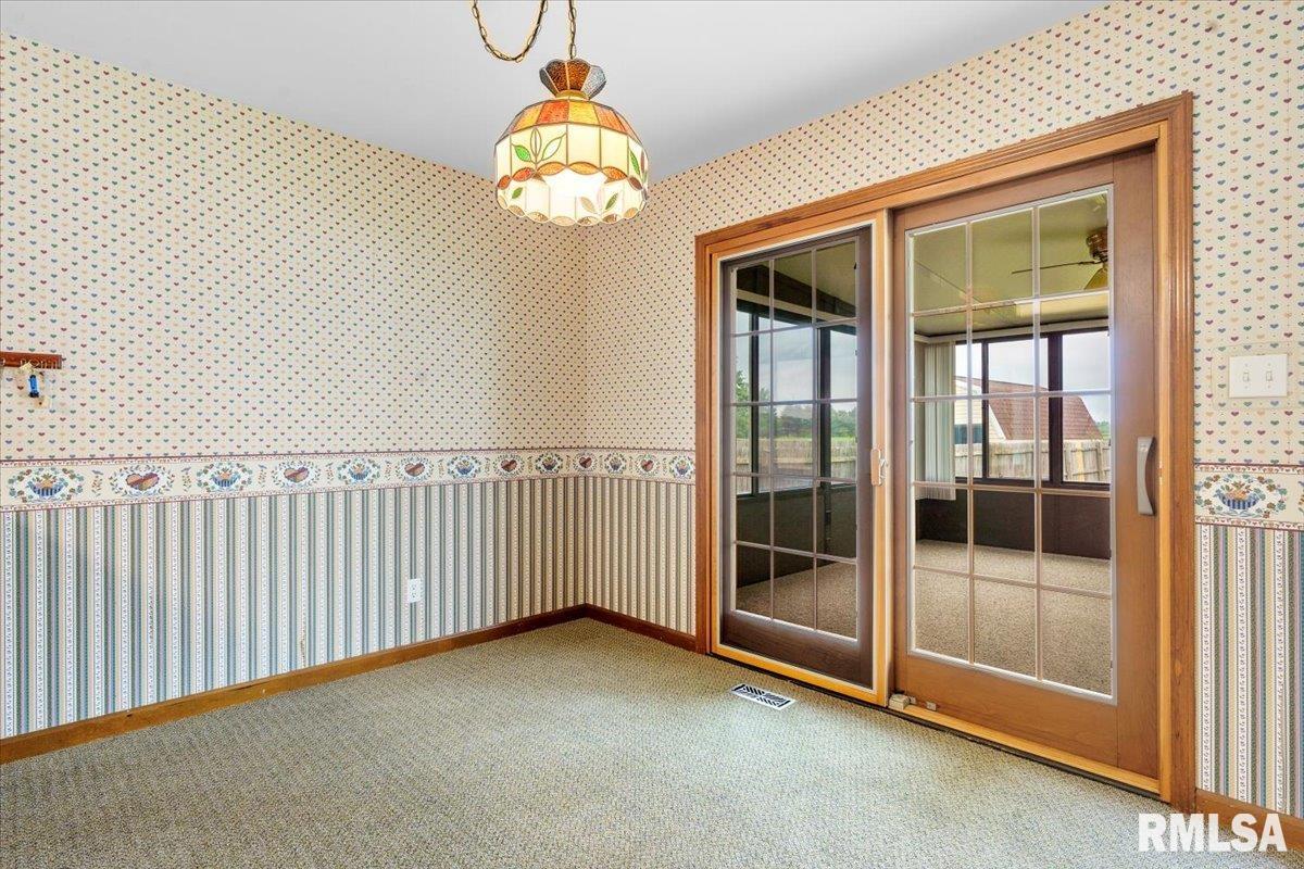 144 Post Road Virden, IL 62690 - Photo 10 of 33