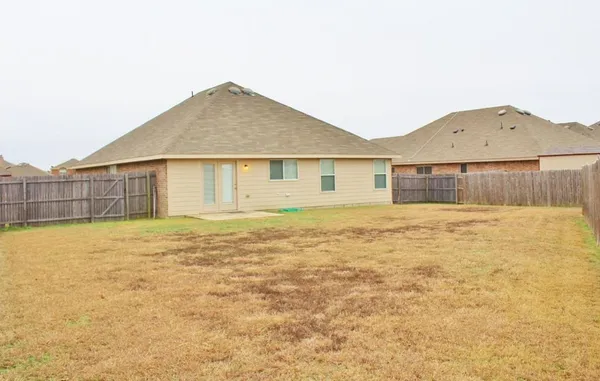 $2,150 | 229 Colt Drive, Waxahachie, TX 75165