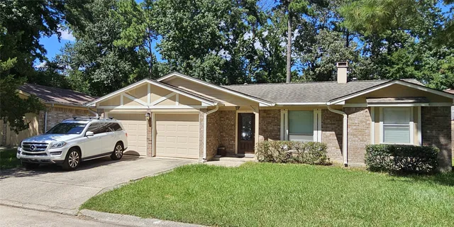 $2,000 | 22 West Broken Oak Court, The Woodlands, TX 77381