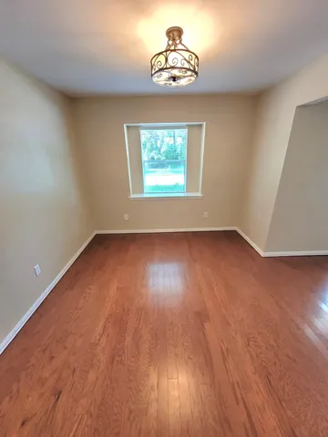 $2,000 | 22 West Broken Oak Court, The Woodlands, TX 77381