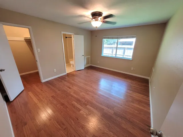 $2,000 | 22 West Broken Oak Court, The Woodlands, TX 77381