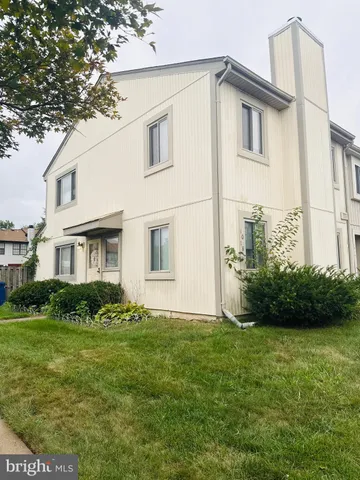 $430,000 | 1018 Knight Lane, Herndon, VA 20170