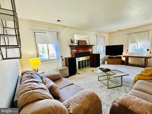 $430,000 | 1018 Knight Lane, Herndon, VA 20170