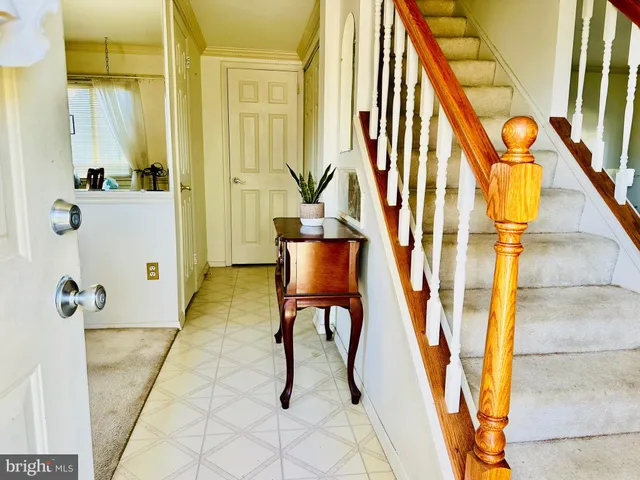 $430,000 | 1018 Knight Lane, Herndon, VA 20170