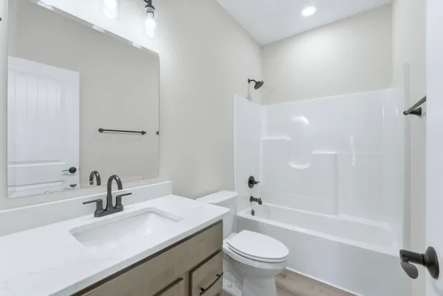 $389,900 | 3095 North 405 West, Angola, IN 46703