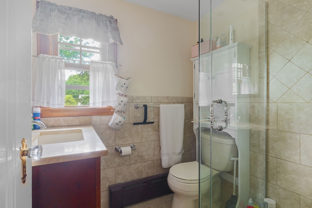 23 Richardson Road Belmont, MA 02478 - Photo 17 of 28