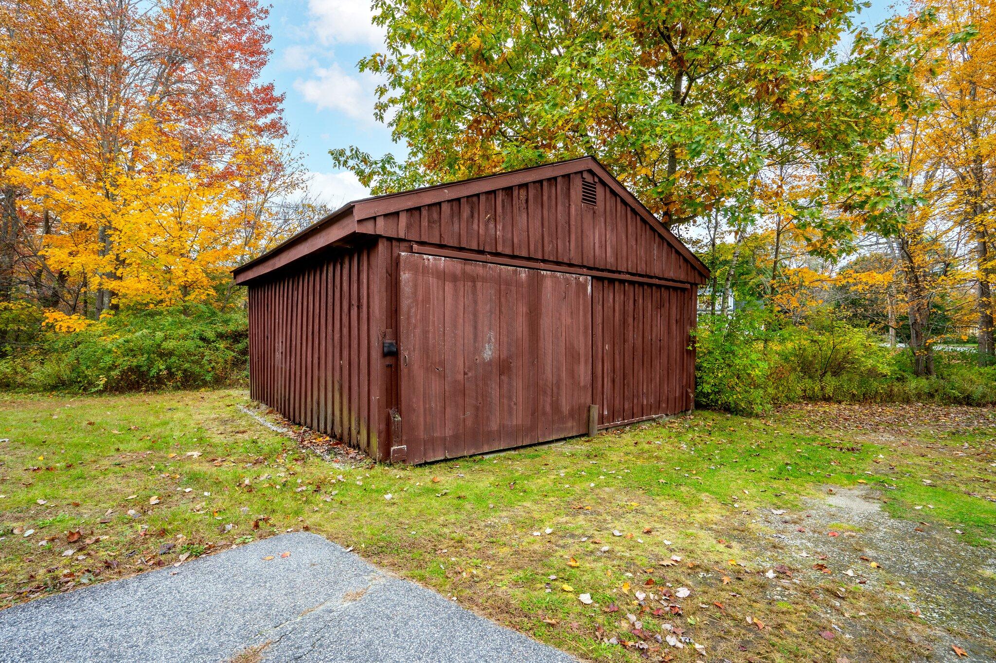 319 Sligo Road Yarmouth, ME 04096 - Photo 46 of 53 20' x 20' Pole Barn