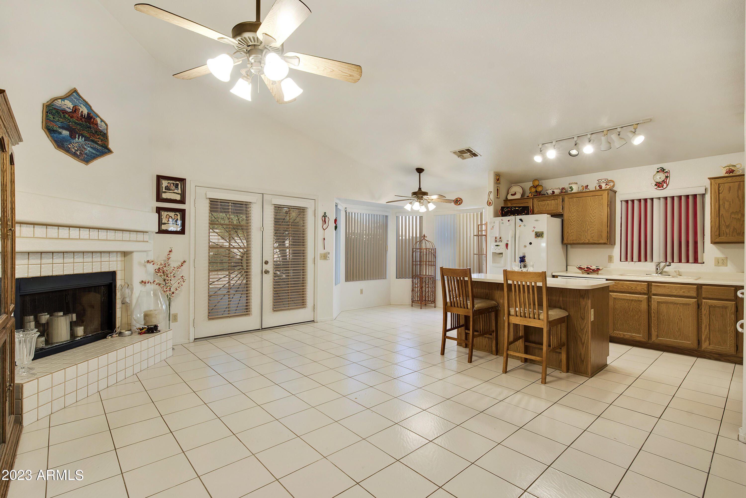7826 West Boca Raton Road Peoria, AZ 85381 - Photo 8 of 33 Family room