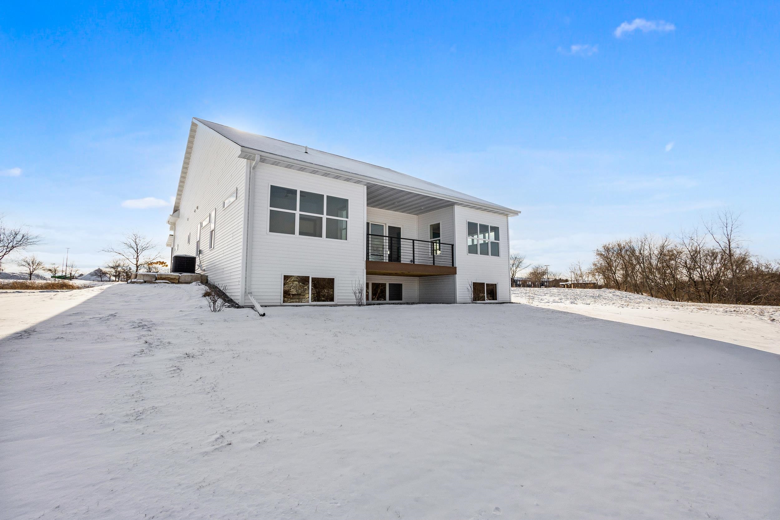 541 Security Boulevard Green Bay, WI 54313 - Photo 13 of 84