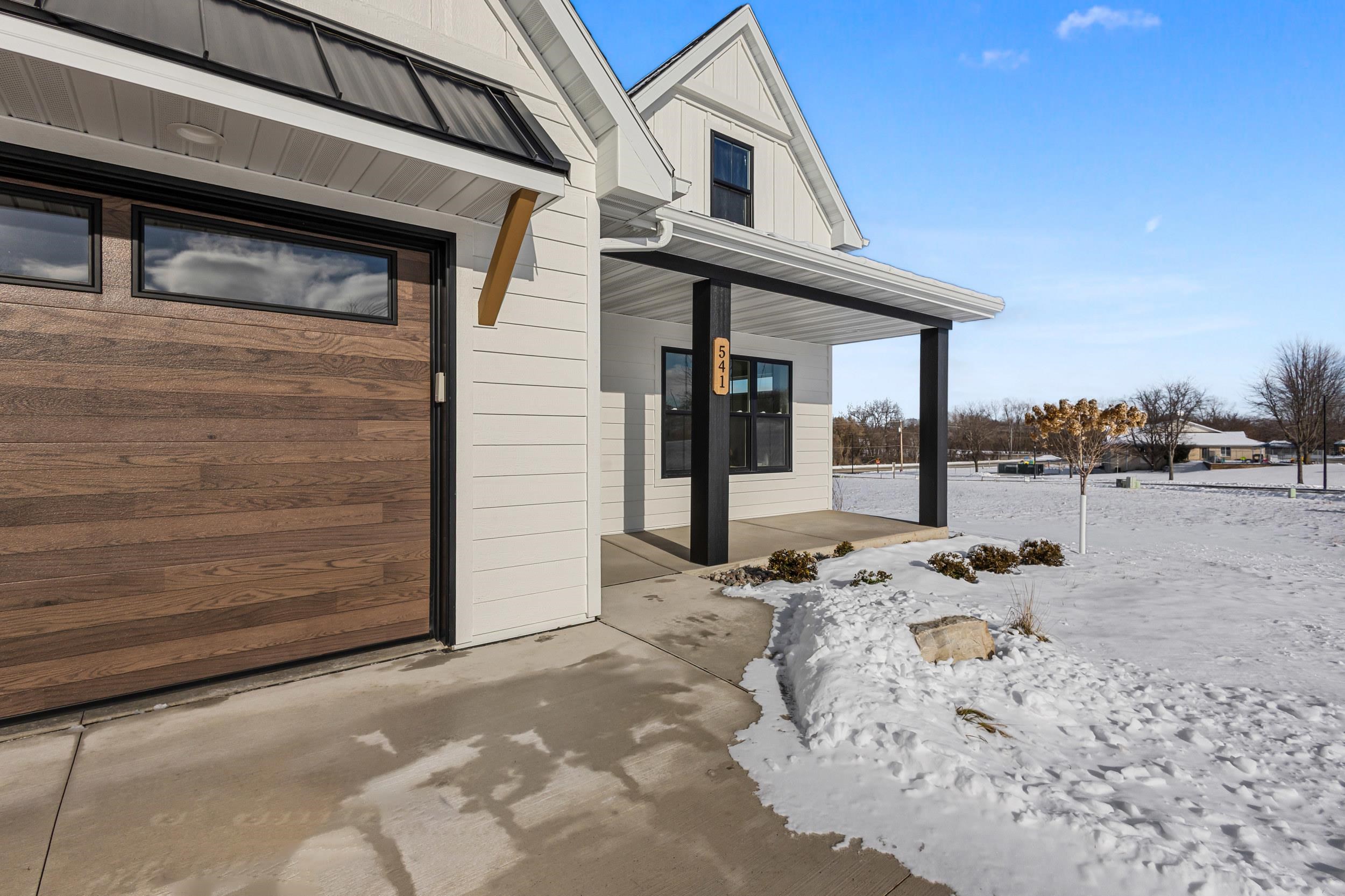 541 Security Boulevard Green Bay, WI 54313 - Photo 5 of 84