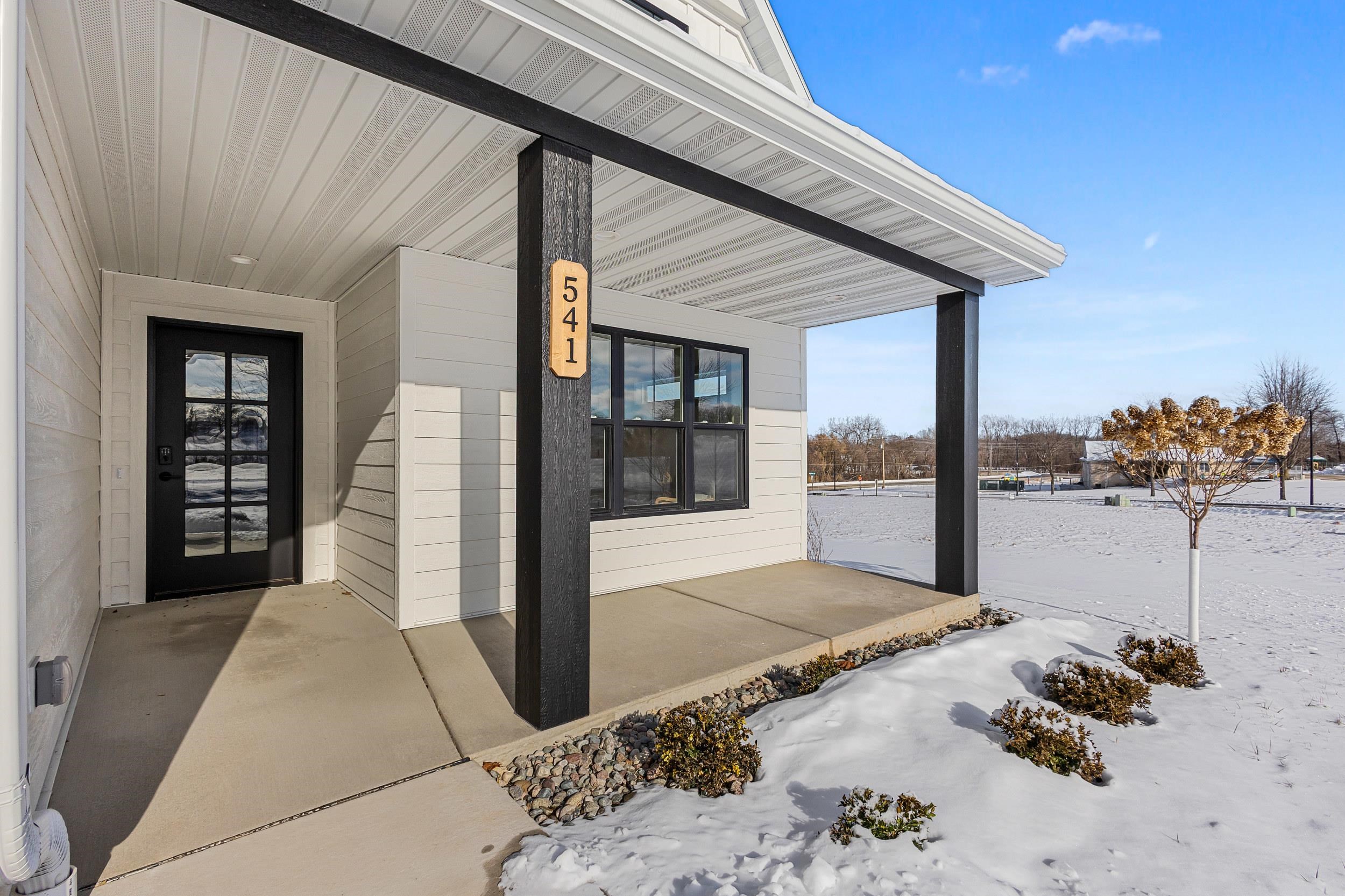 541 Security Boulevard Green Bay, WI 54313 - Photo 6 of 84