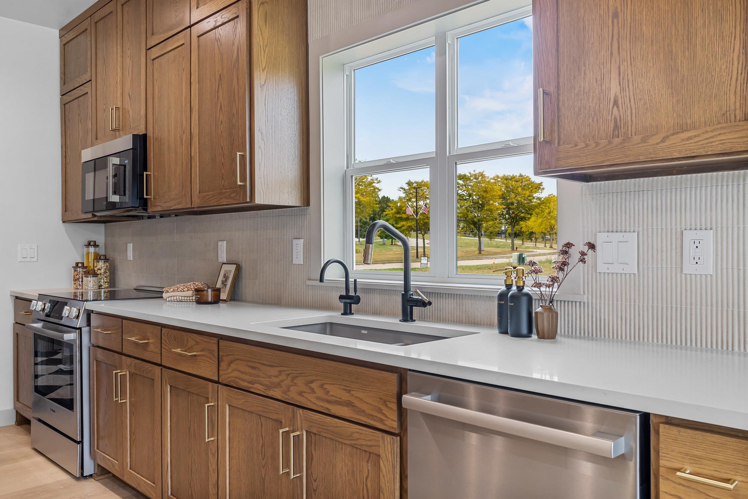 541 Security Boulevard Green Bay, WI 54313 - Photo 67 of 84