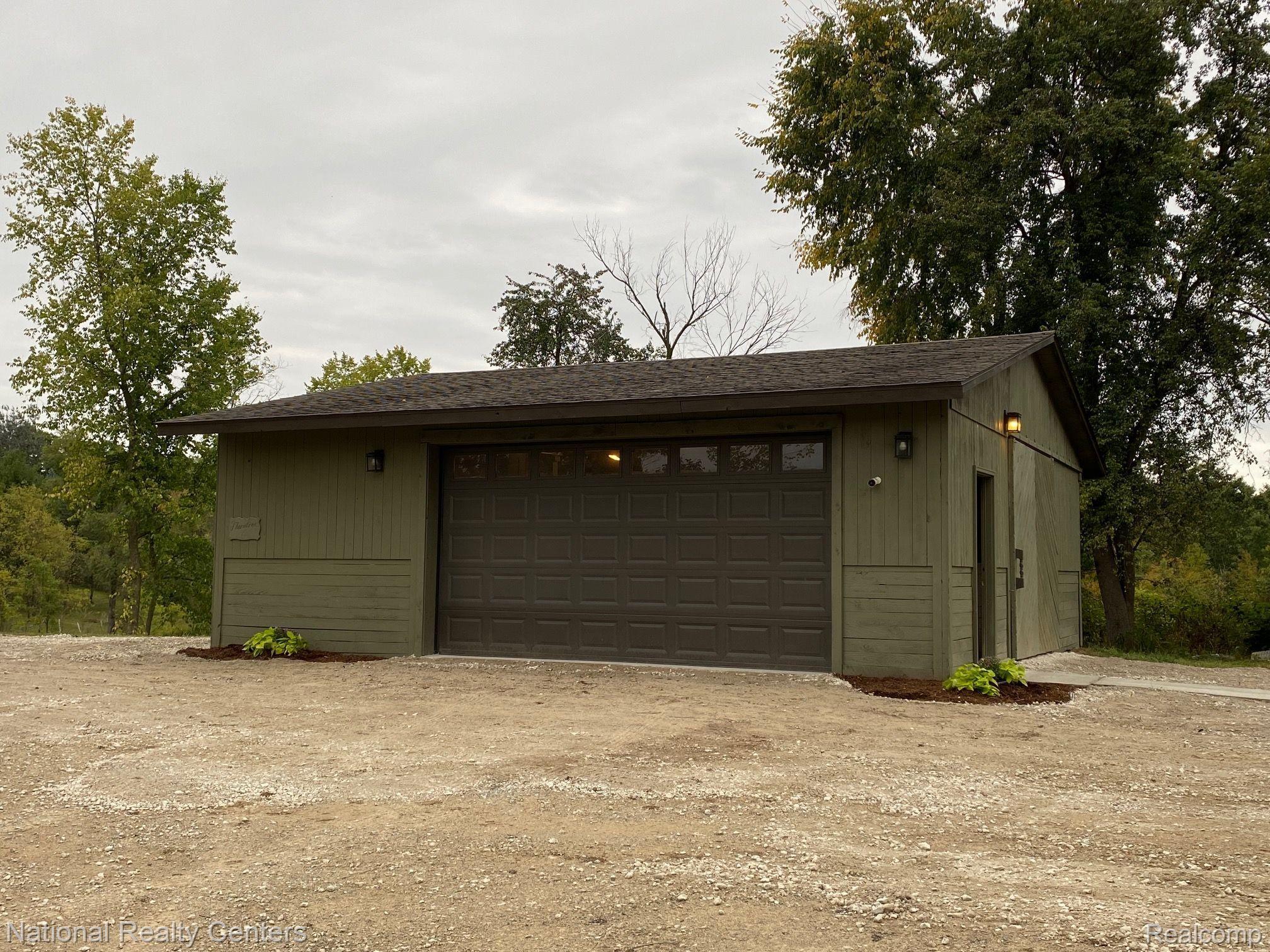 12466 Hegel Road Goodrich, MI 48438 - Photo 7 of 34 Gallery Image 7