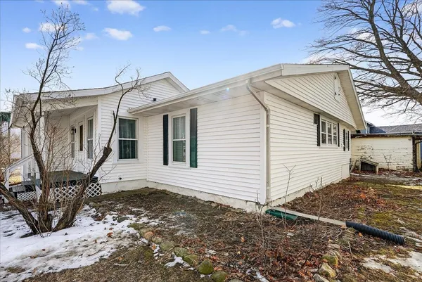 $225,000 | 203 South 1st Street, Evansville, WI 53536