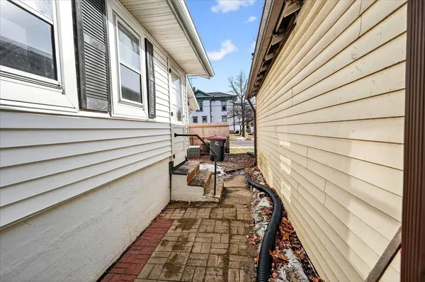 $225,000 | 203 South 1st Street, Evansville, WI 53536