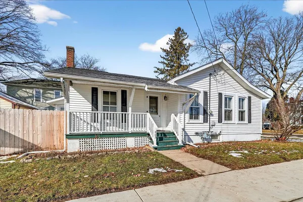 $225,000 | 203 South 1st Street, Evansville, WI 53536