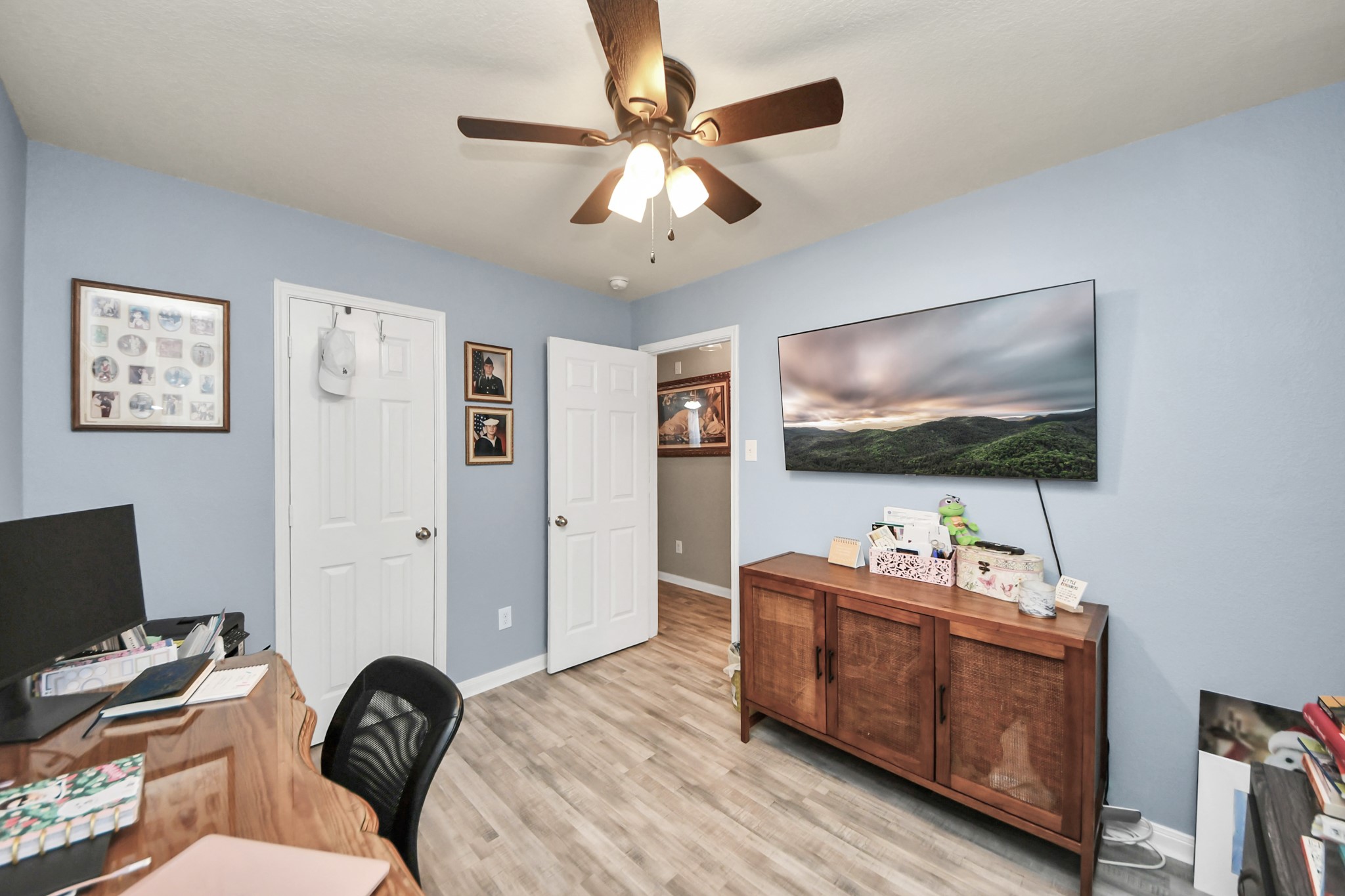 28961 San Bernard River Loop Spring, TX 77386 - Photo 29 of 36 a bedroom with furniture and a flat screen tv