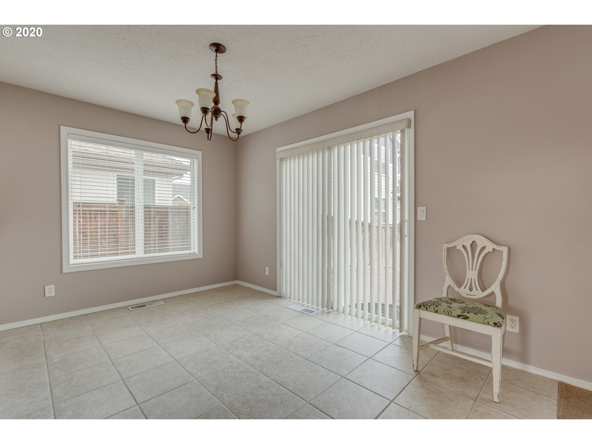 1099 Chardonnay Loop Northeast Keizer, OR 97303 - Photo 12 of 32