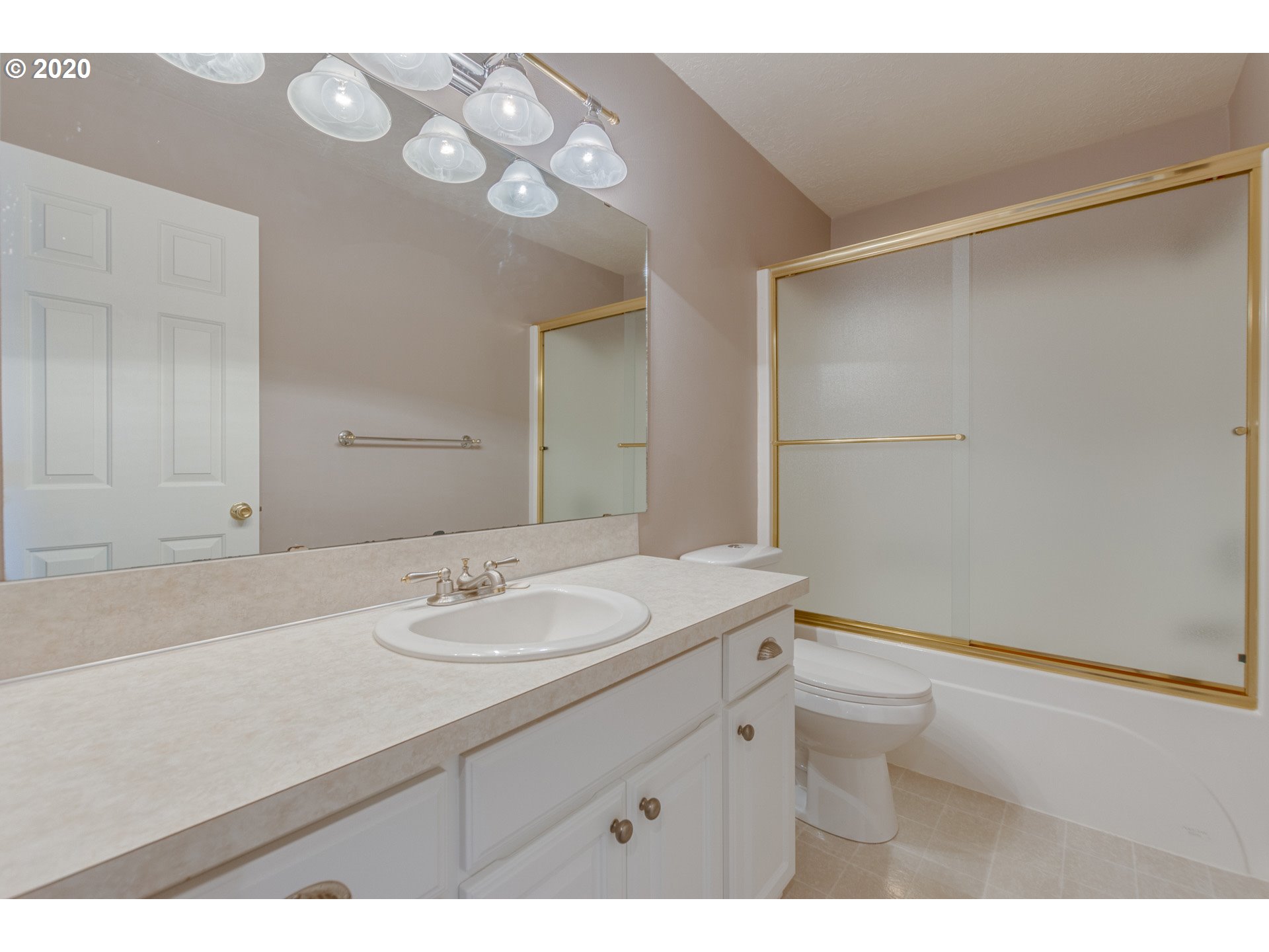 1099 Chardonnay Loop Northeast Keizer, OR 97303 - Photo 24 of 32