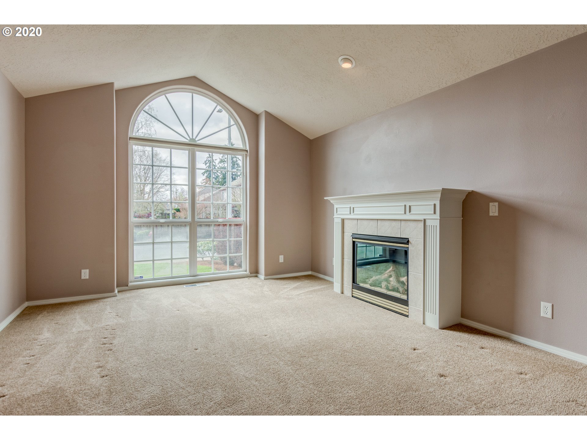 1099 Chardonnay Loop Northeast Keizer, OR 97303 - Photo 5 of 32