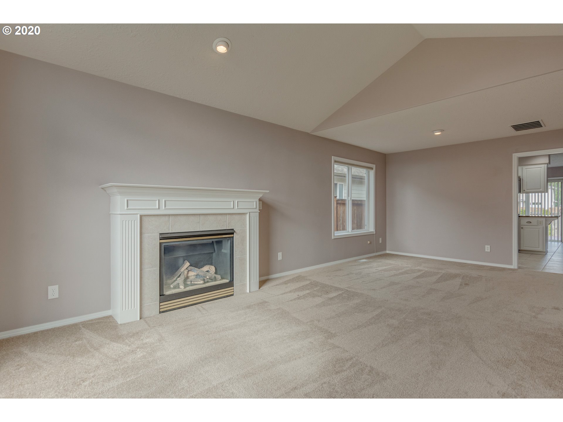 1099 Chardonnay Loop Northeast Keizer, OR 97303 - Photo 7 of 32