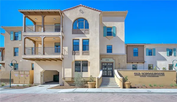 $3,850 | 501 West Foothill Boulevard, Unit 107, Claremont, CA 91711