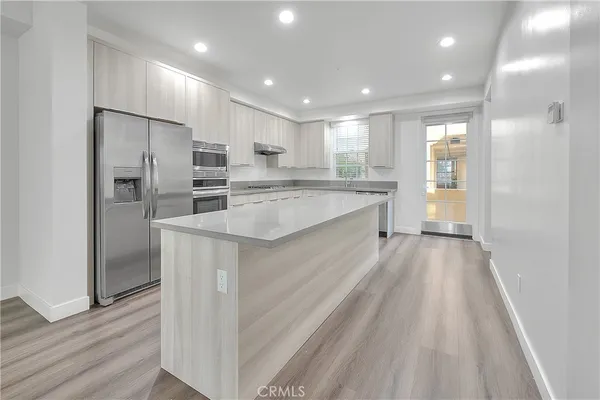 $3,850 | 501 West Foothill Boulevard, Unit 107, Claremont, CA 91711